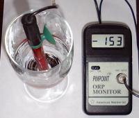 �u���C�̐��v�ŏ��������Ҍ����͌����A�}�C�i�X�̓d�ʂ������܂���