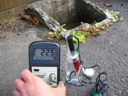 キャンプ場共同トイレの水道水